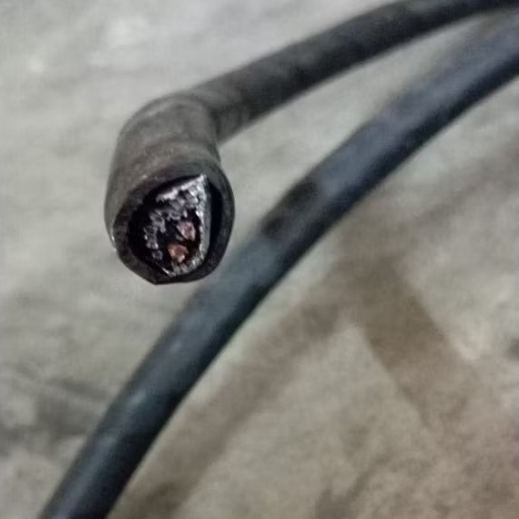 Kabel Tanam NYFGBY / NYRGBY 3x4mm Jembo / Kabelindo Kabel Tanah NYFGBY | GBY 3x4 mm Jembo / Kabelind