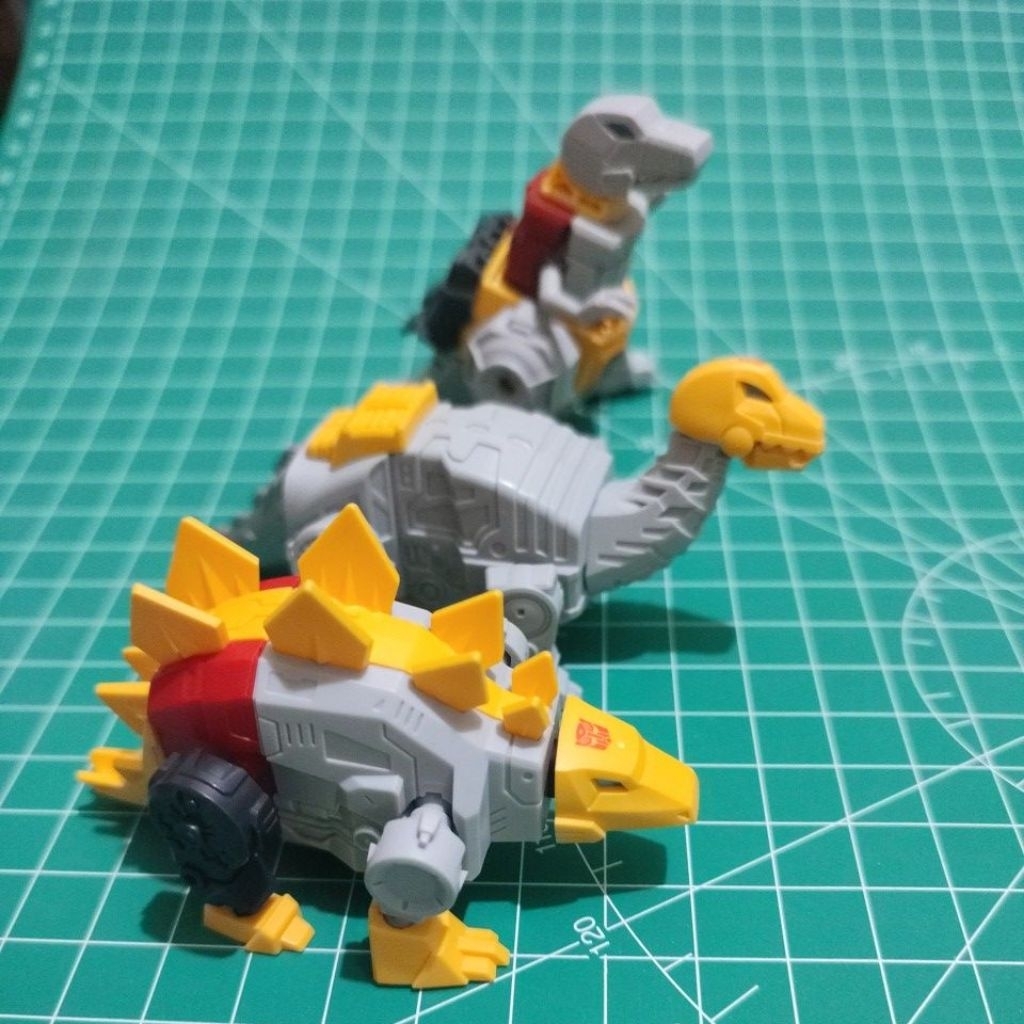 BLOKES PART VOLCANICUS GRIMLOCK, SNARL, SLUDGE, SLUG DAN SWOOP