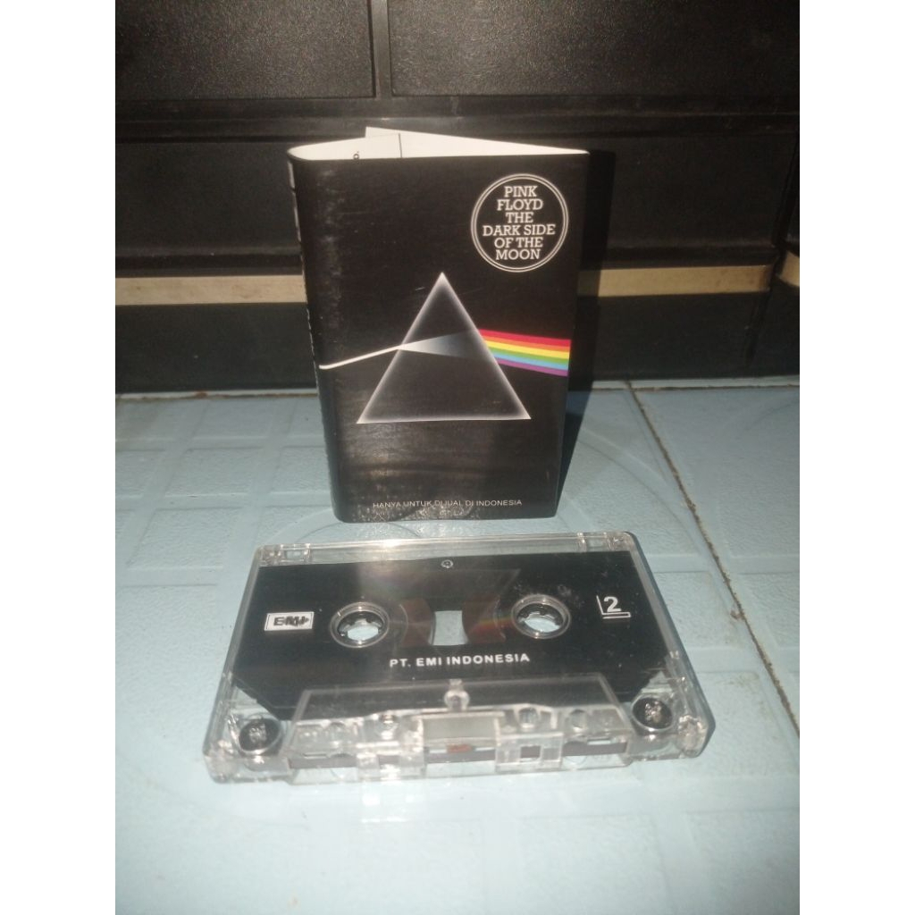 Kaset Pita PINK FLOYD - THE DARK SIDE OF THE MOON ( Botleg)