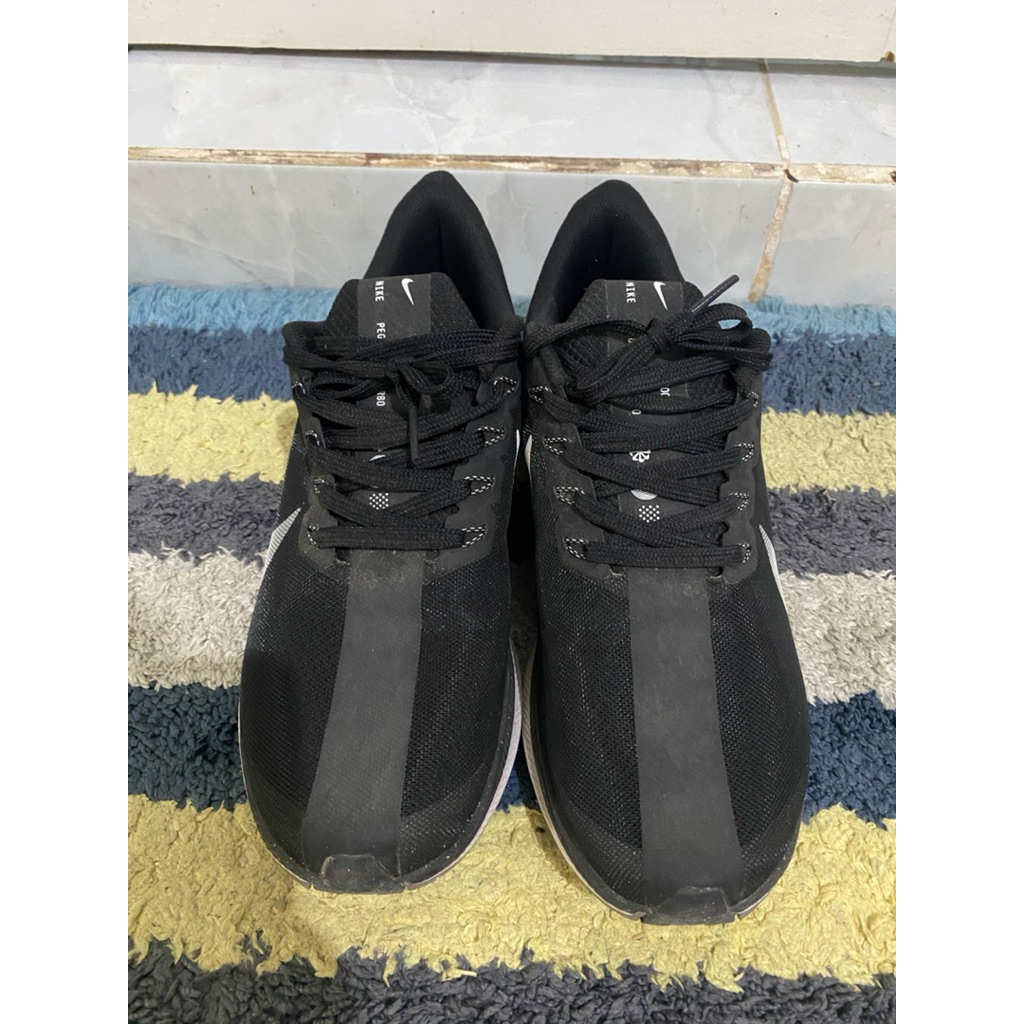 Preloved Sepatu 42 Pria Cowok Olahraga Tali Running