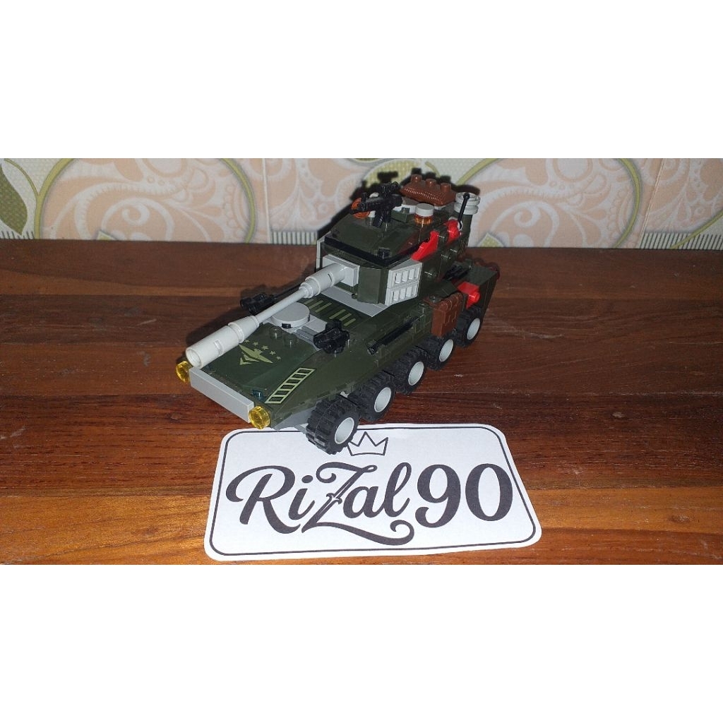 (PRELOVED) Mainan Bricks Bongkar Pasang Tank Amfibi