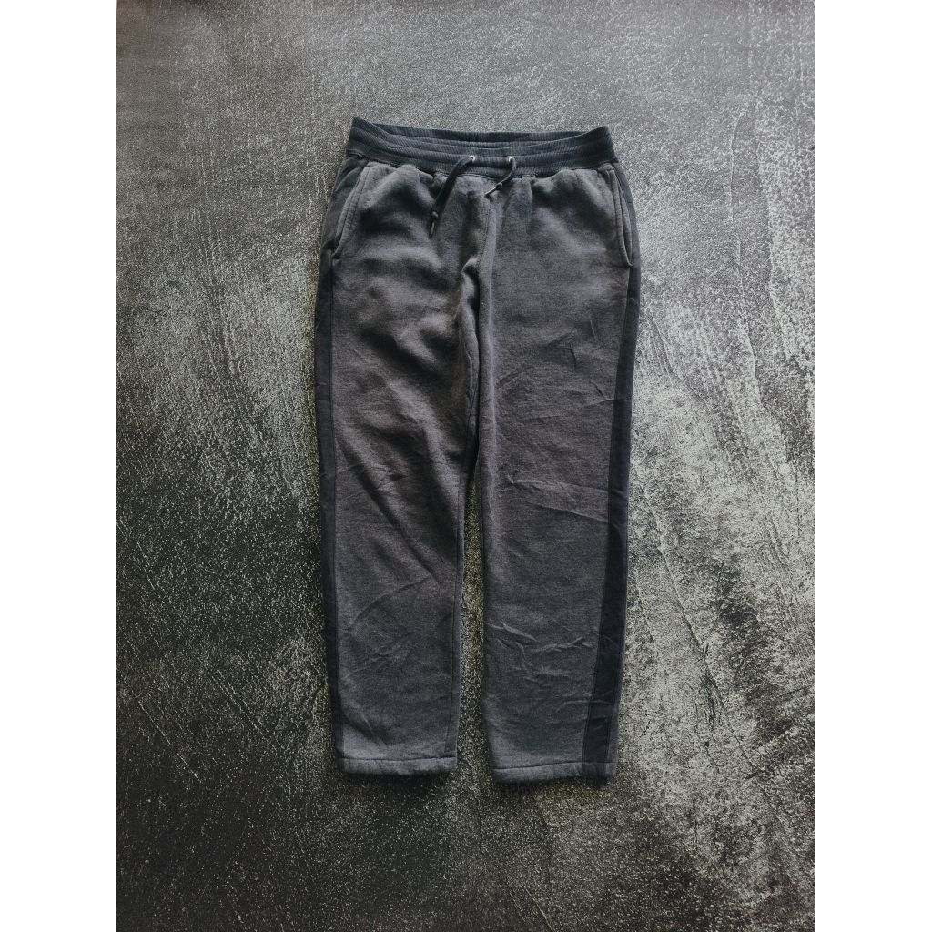 [BACA DESKRIPSI] Celana uniqlo polar sweatpants uniqlo polar sweatpants polar uniqlo trackpants uniq