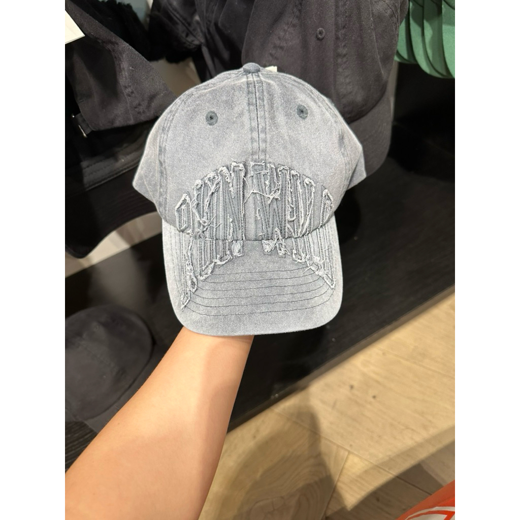 Topi Cowok H&M