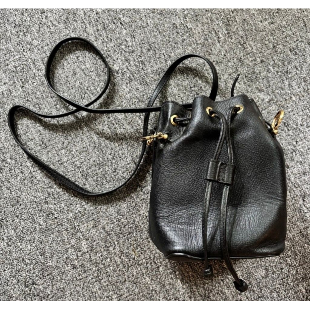 Tas Fendi serut bag