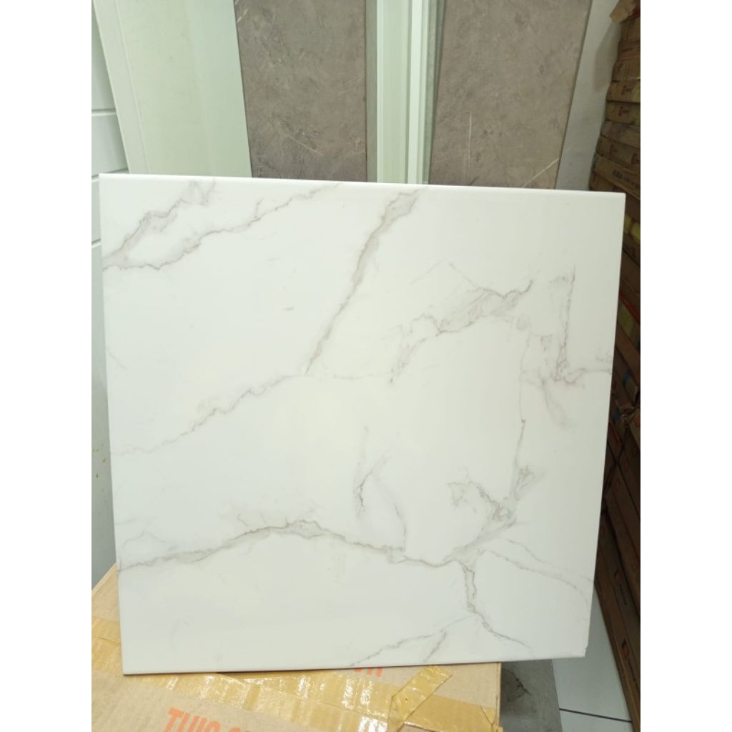 Keramik lantai glossy Ikad Sx 3324 40 x 40