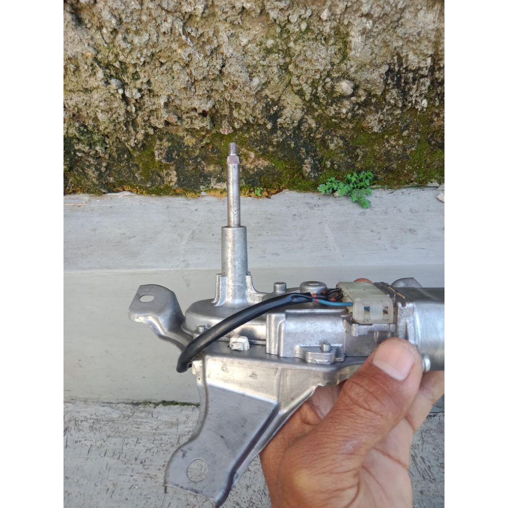 motor wiper belakang yaris bakpao