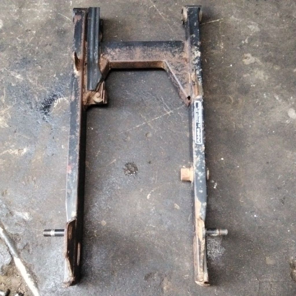 SWIM ARM ORIGINAL HONDA SUPRA X 125 BATMAN DOUBLE DISK DD KVL