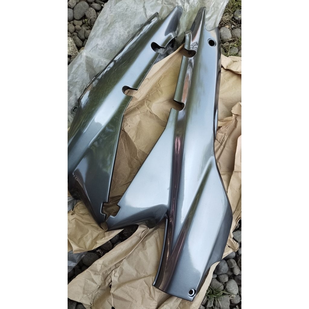cover body belakang cover body bodi belakang body cover side Honda Supra supra X 100 supra X supra b