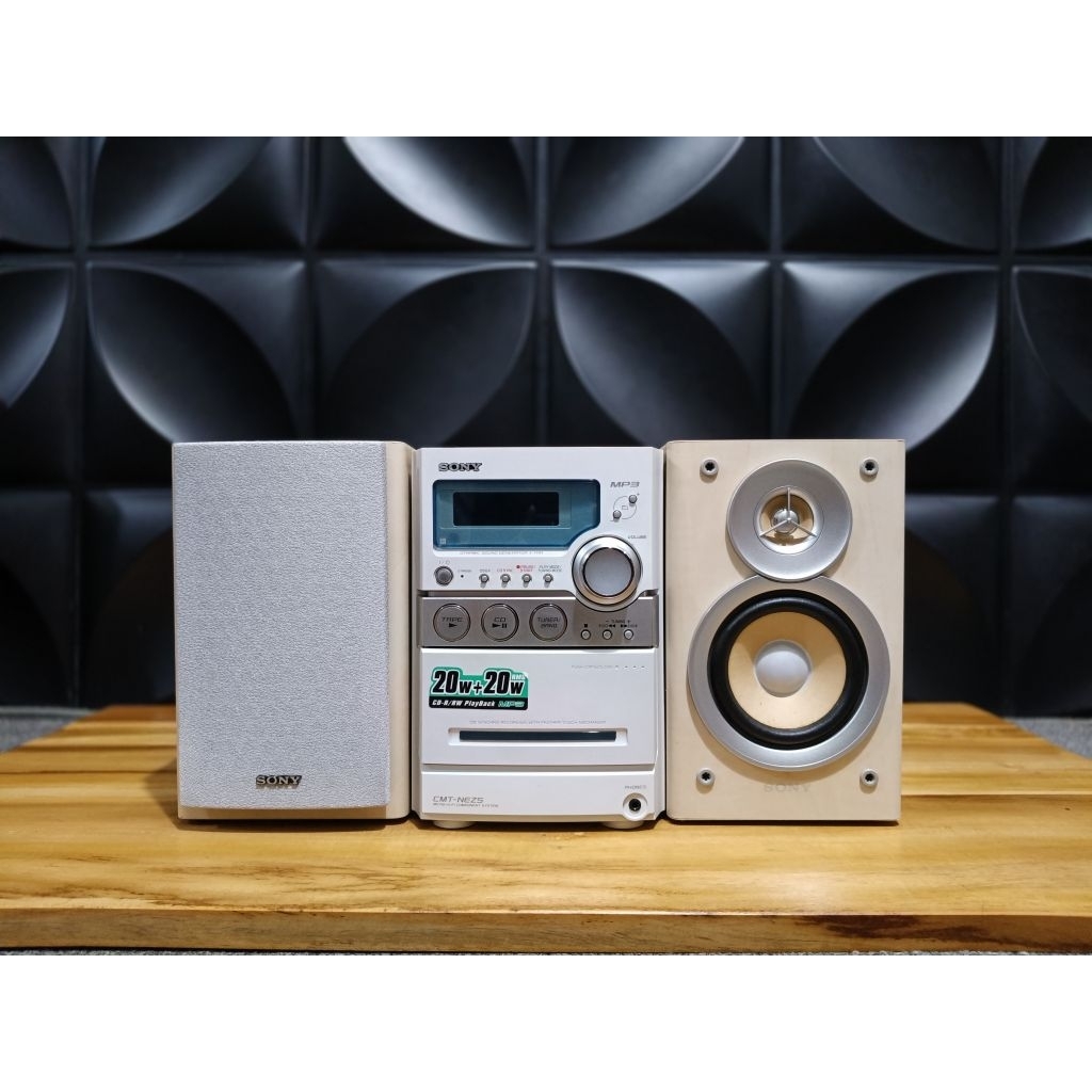 Sony CMT-NEZ5 Micro Hi-Fi System CD Cassette