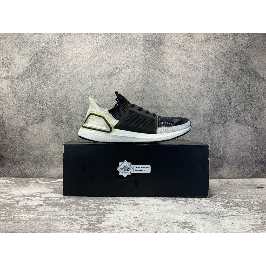 Sepatu Second  Adidas UltraBoost 19 ‘Black Linen’  Size 42 insole 26,5 cm  Original Guarantee 100%