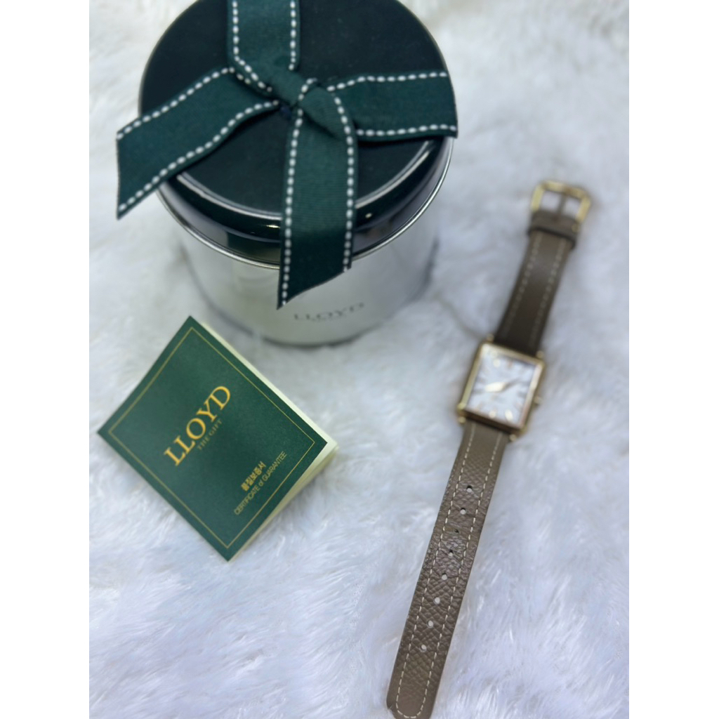 jam tangan Lloyd