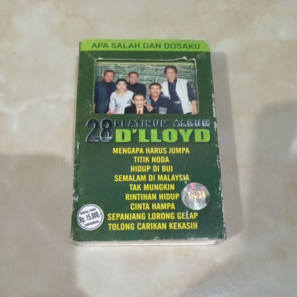 Kaset 28 Platinum Album D'LLOYD