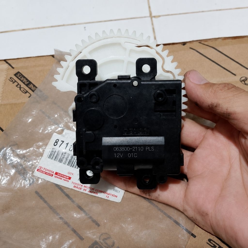Motor Servo AC TOYOTA LAND CRUISER ORIGINAL