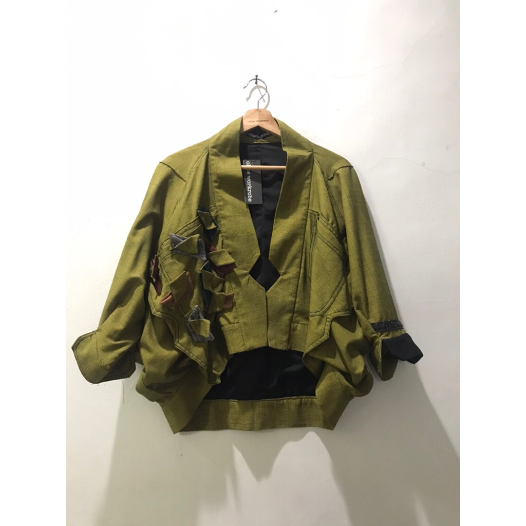 OLINE WORKROBE - PATCHY PLAYFULL OUTER IN YELLOW