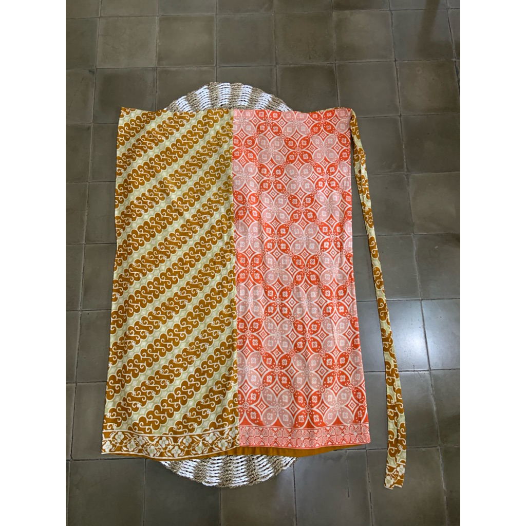 [READY STOCK] Rok Lilit Batik Paris