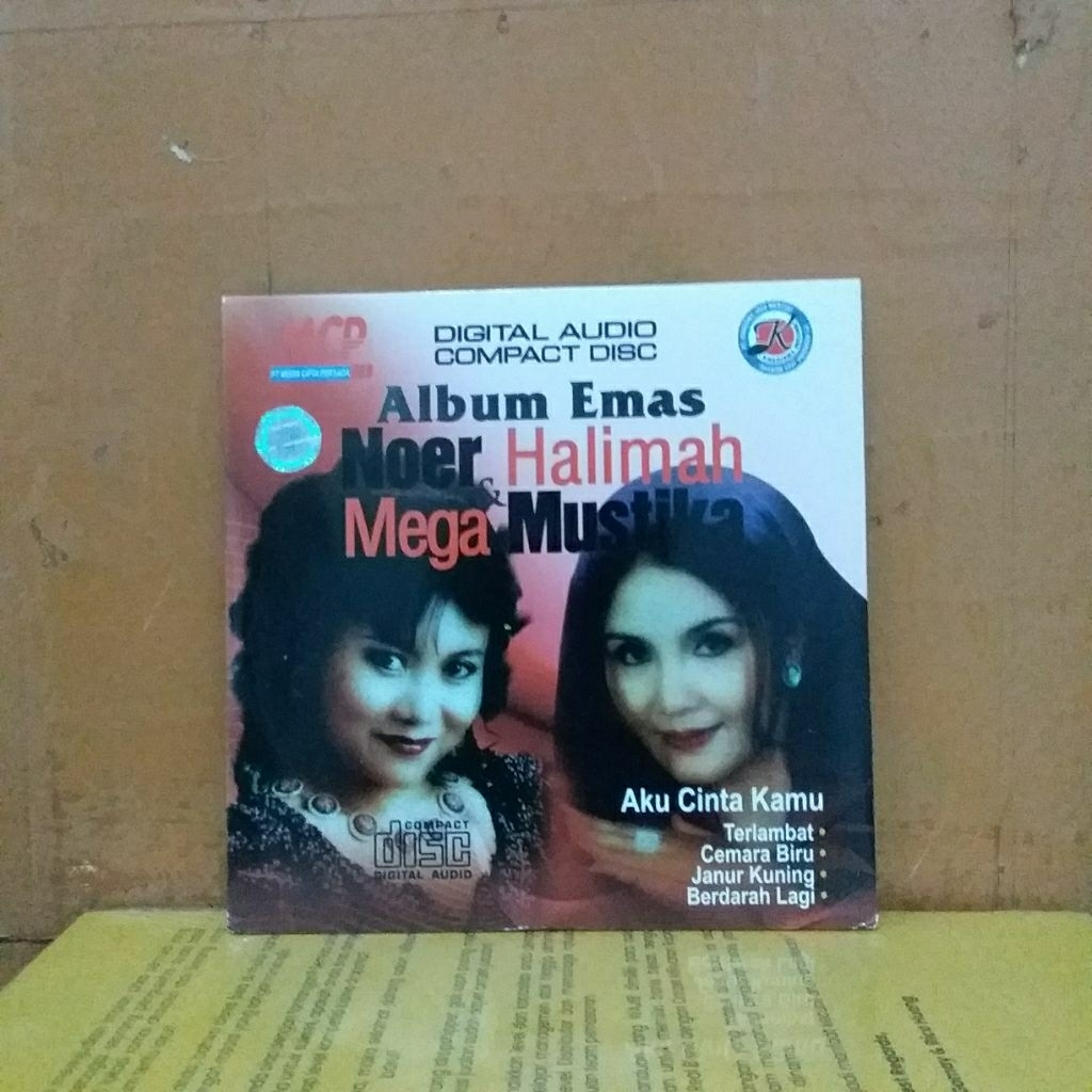 CD ORIGINAL ALBUM EMAS NOER HALIMAH & MEGA MUSTIKA