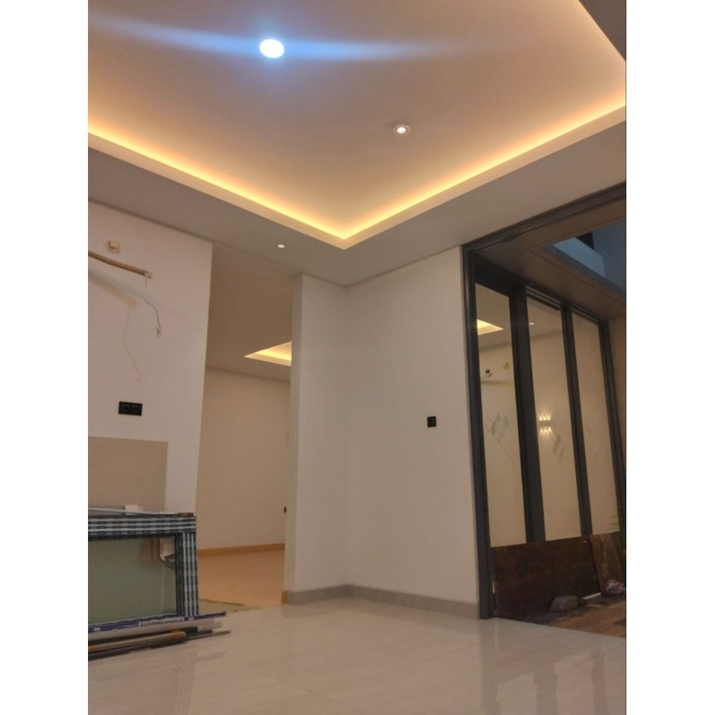 LAMPU LED STRIP PHILIPS