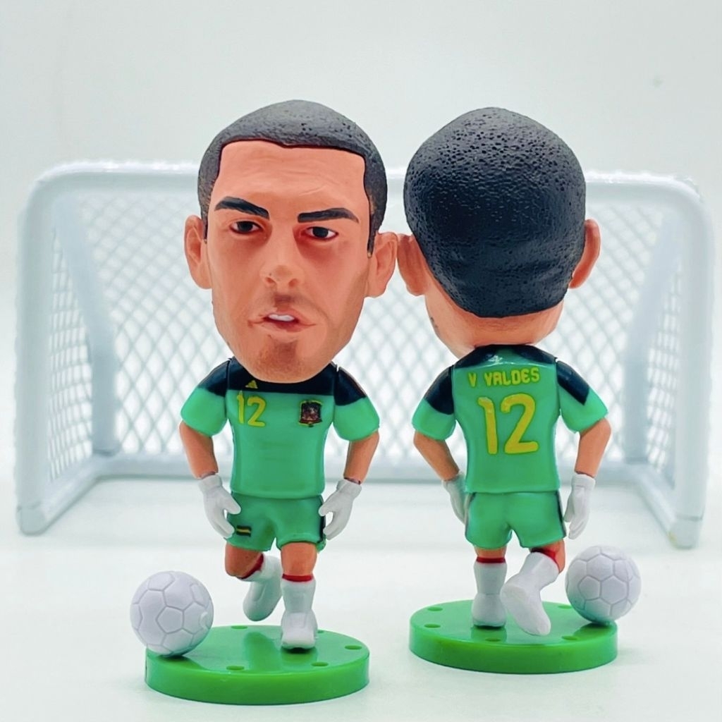 Action figure Victor Valdes Spain 2010 World Cup Champion soccerwe original