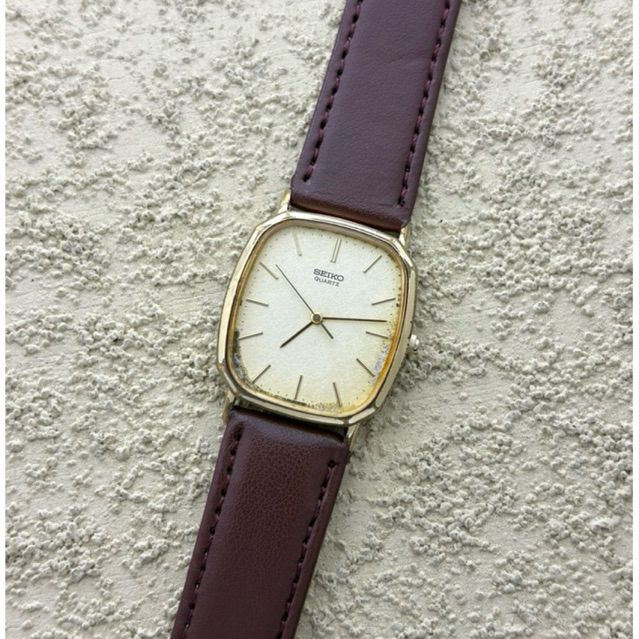 Dresswatch Jam tangan Seiko tank Classic Second Preloved