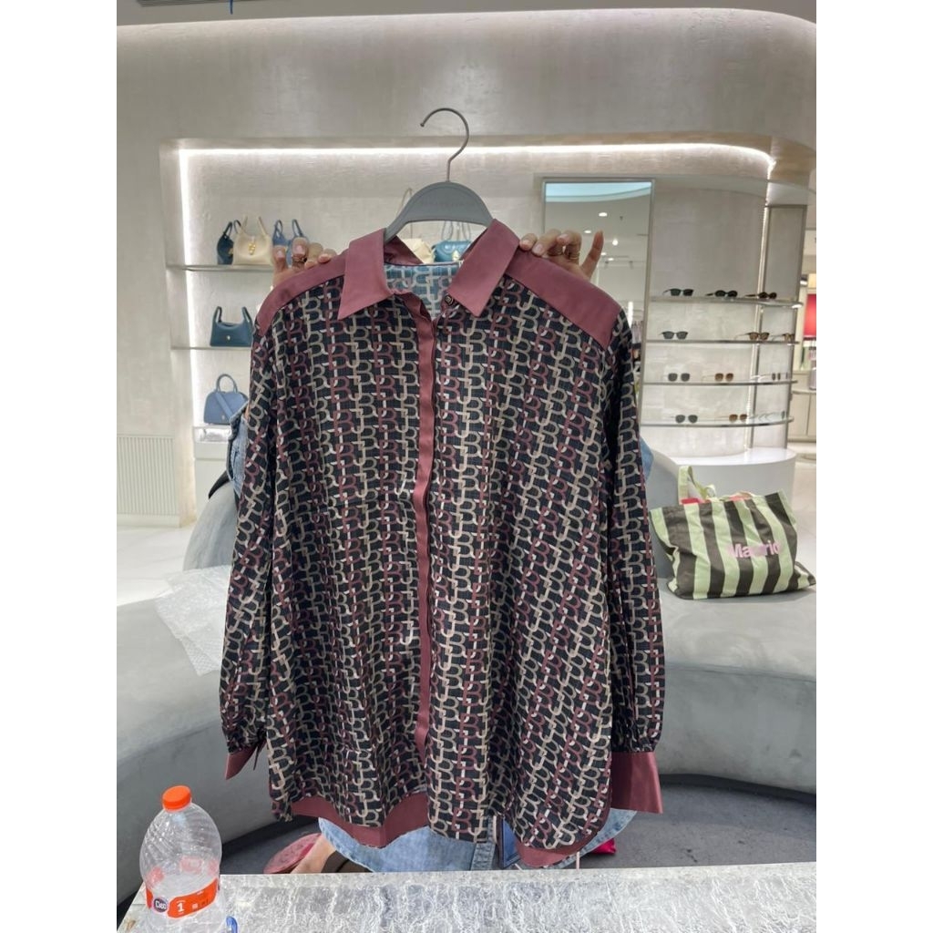 Mono signature shirt benang jarum
