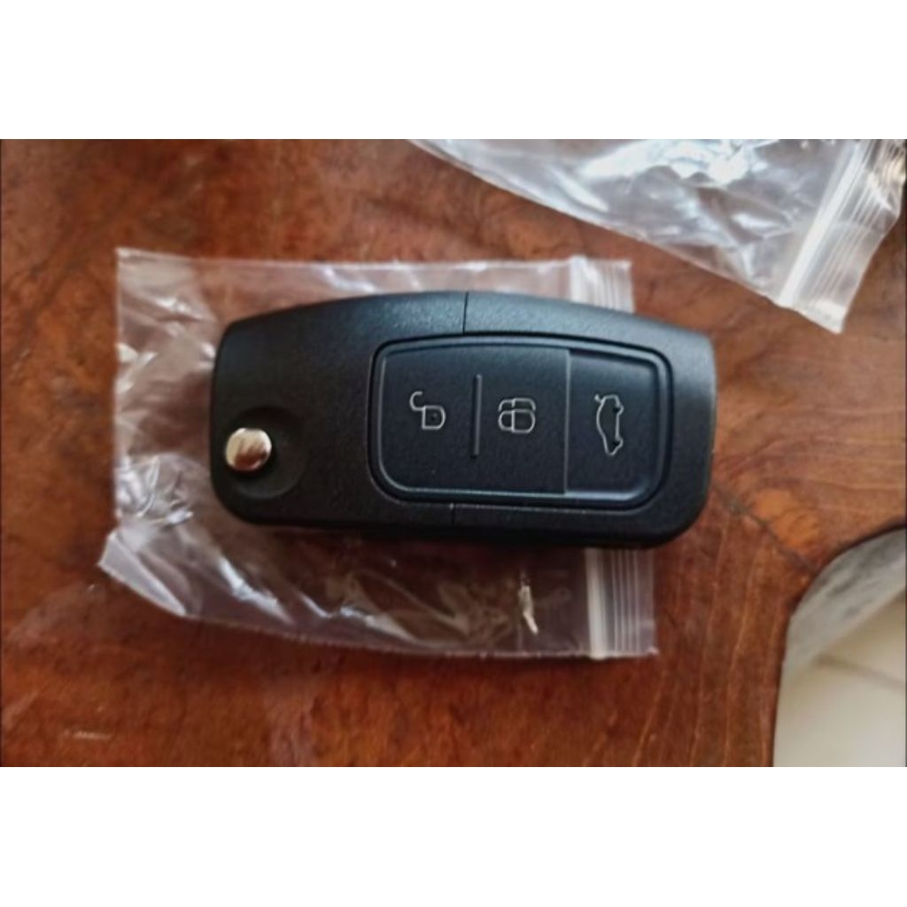 flipkey kunci lipat ford fiesta
