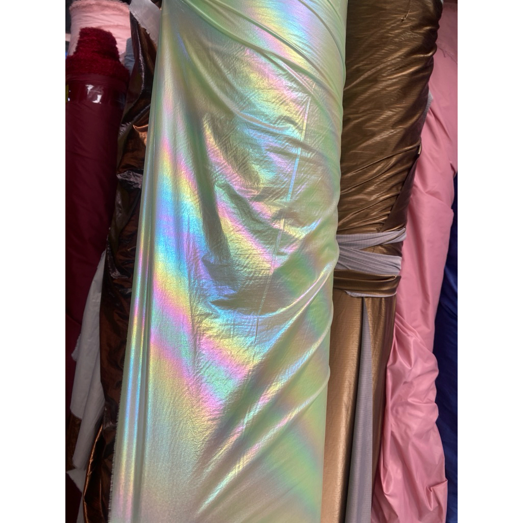 kain parasut hologram pelangi hijau mint glosy