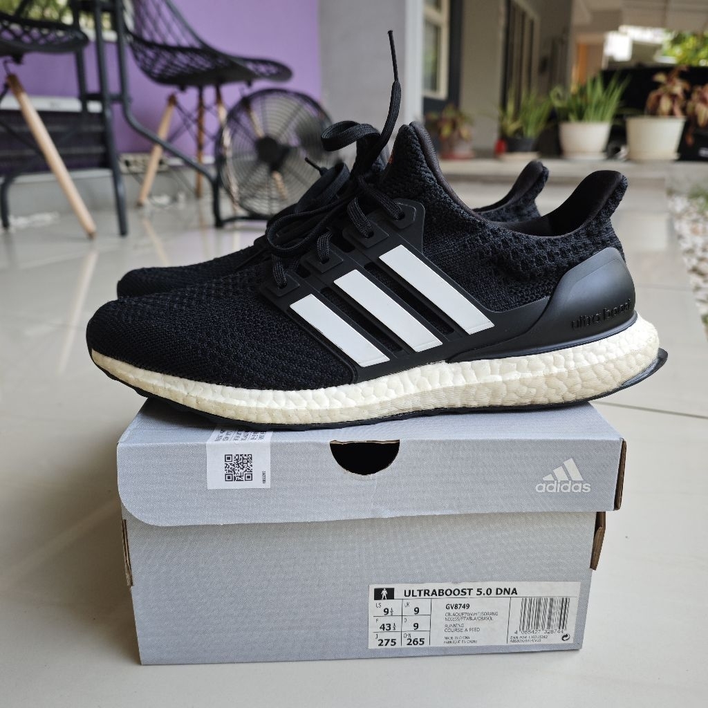 Adidas Ultraboost 5.0 DNA Second Bekas