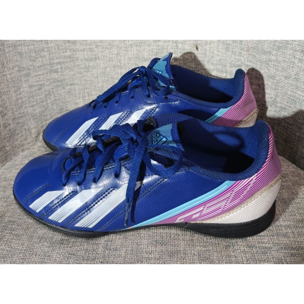 Sepatu futsal anak Adidas sz.36 ORI second