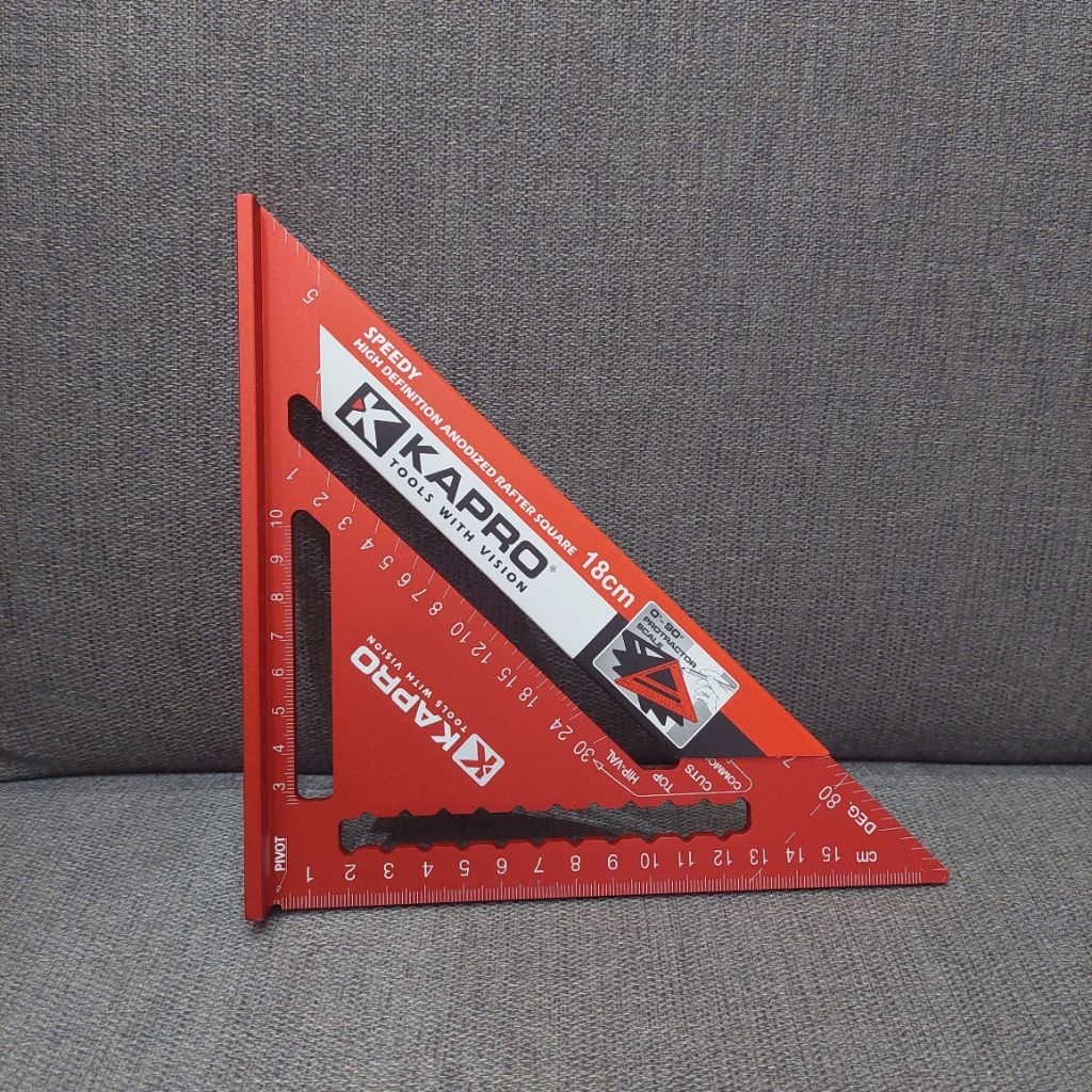 KAPRO 446 Speed
SQUARE 18CM High Definition Anodized Rafter Square 18cm - Pengaris Siku Segitiga 7"