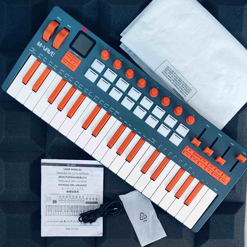 M-VAVE SMK-37 Elite MIDI Keyboard - 37 Key Portable Controller with Built-in FM Synthesizer Engine