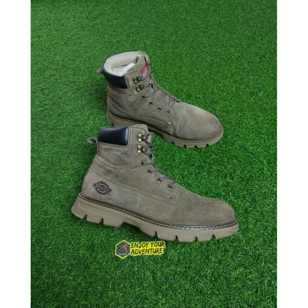 sepatu boots dickies size 44