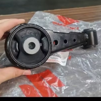 engine mounting belakang all new ertiga