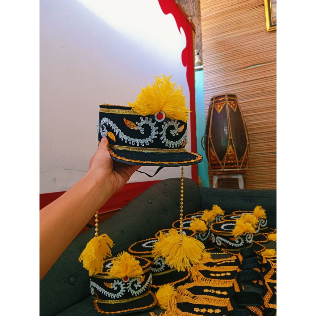 Topi Angguk Ndolalak