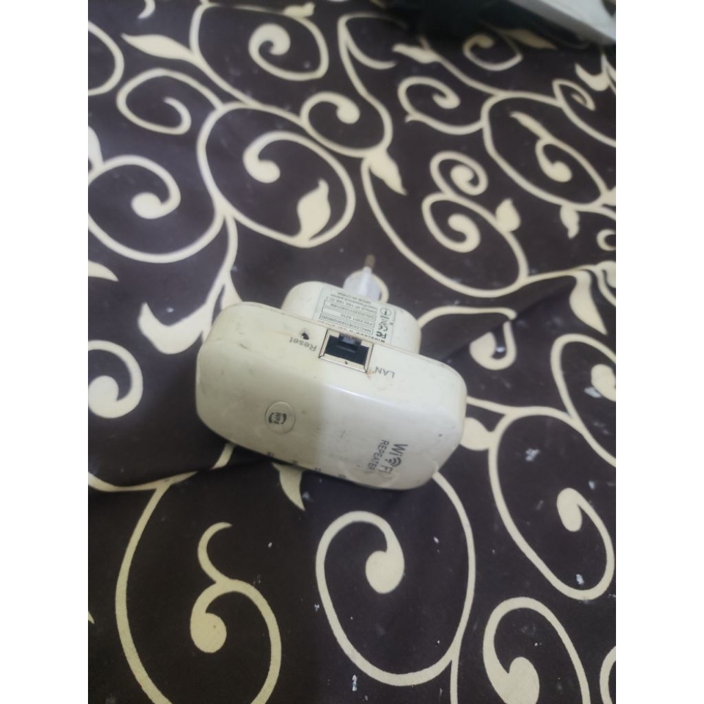 Penguat wifi / Extender wifi bekas second