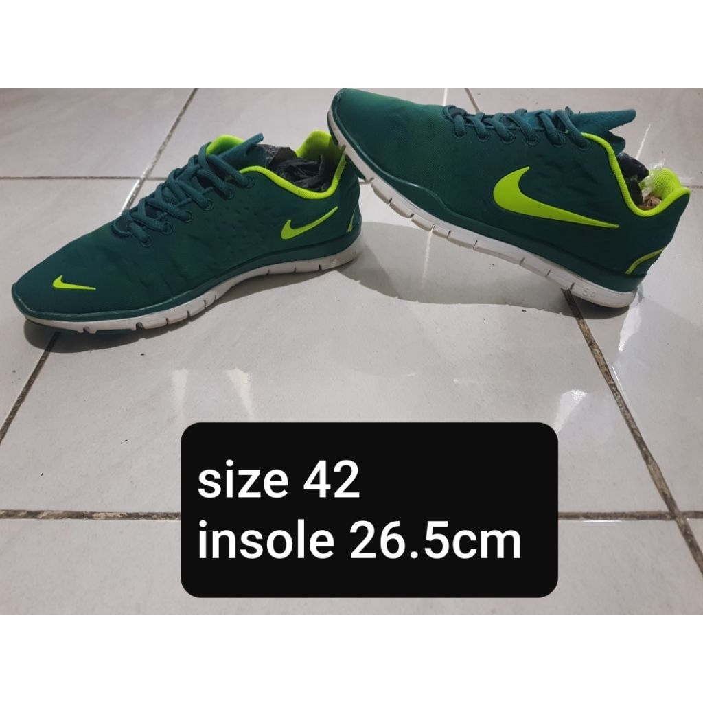 SepatuSneakerNike