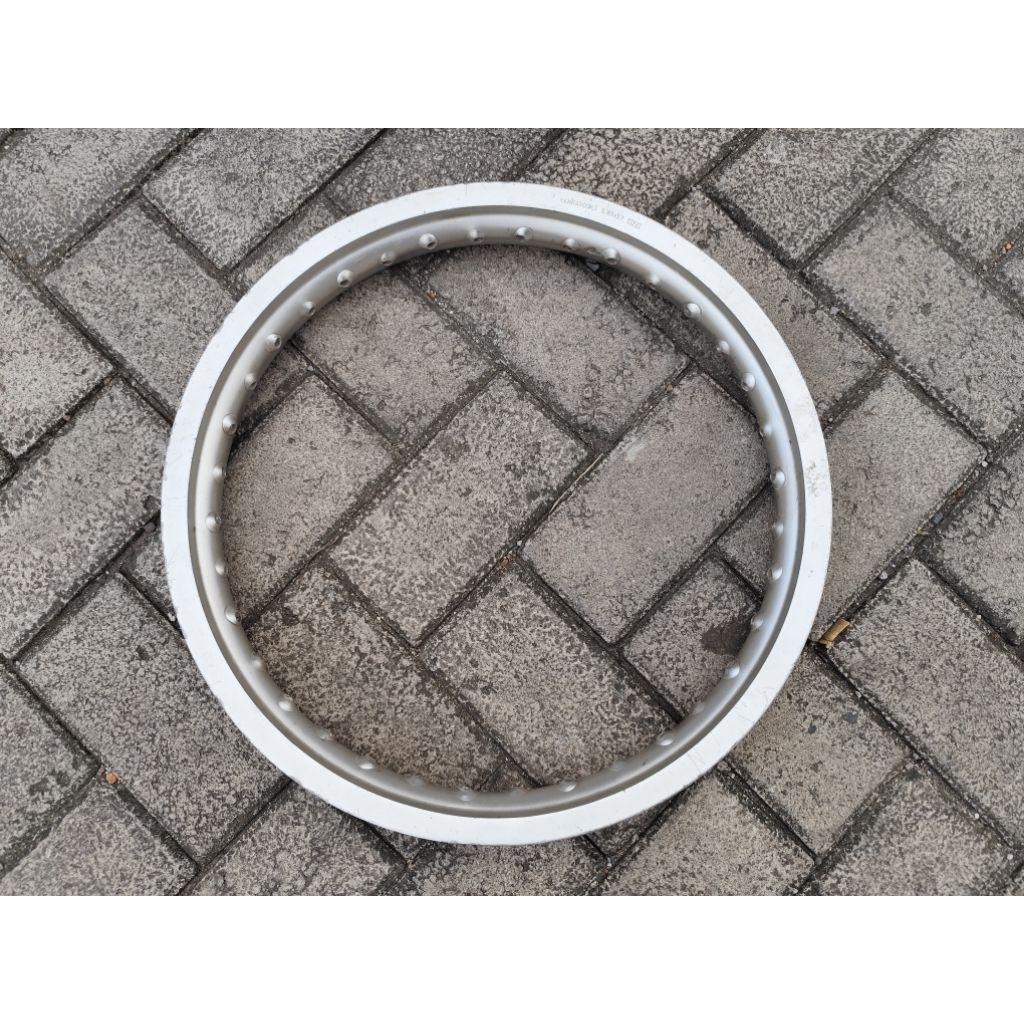 Velg Lingkaran Willwood Ukuran 185 Ring 17 Silver