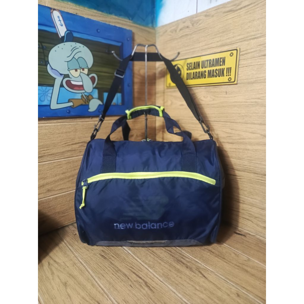 Tas dufflebag travel bag gym olahraga NB second original