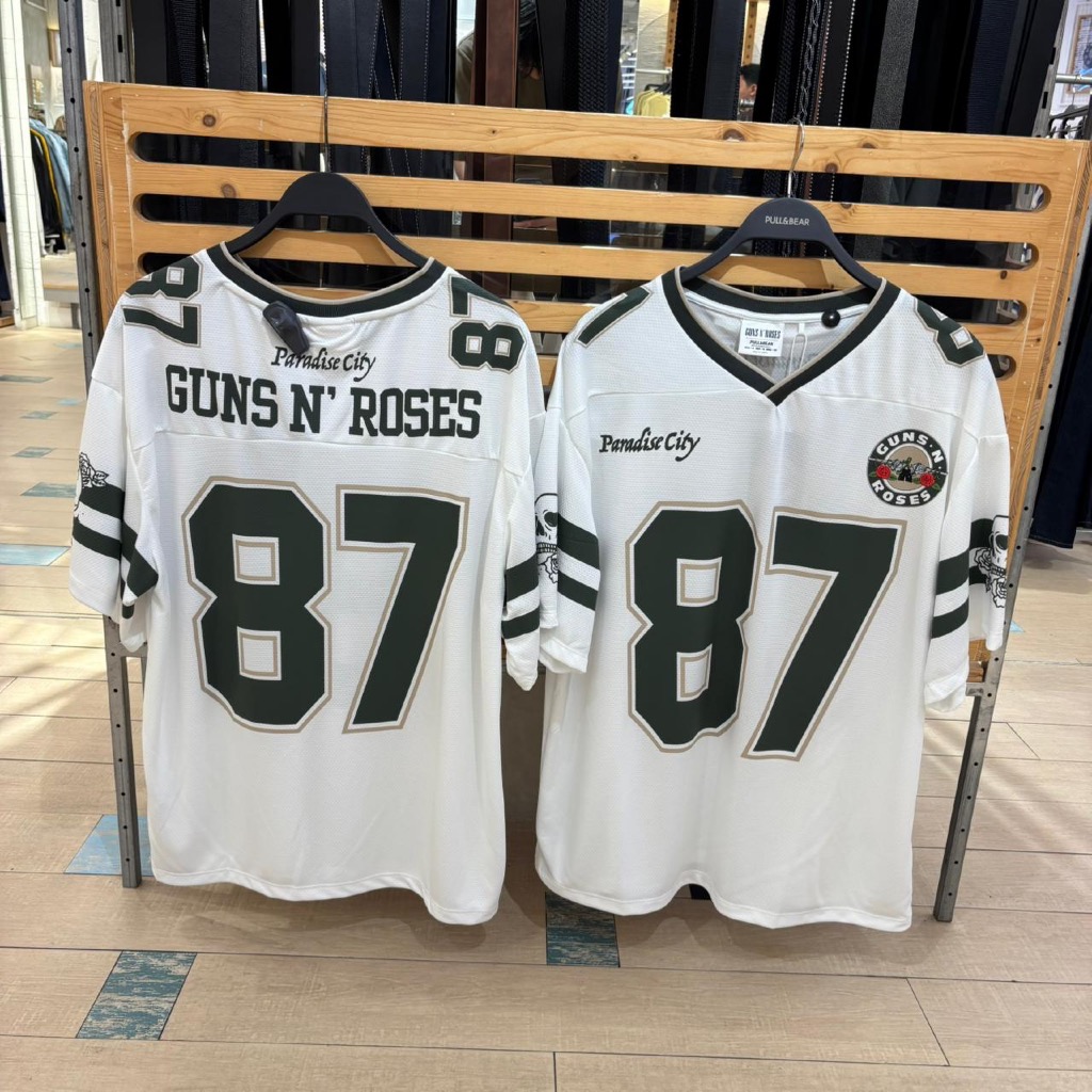 Jastipp. Tshirt Jersey Pull&Bear X Guns N Roses (Man)