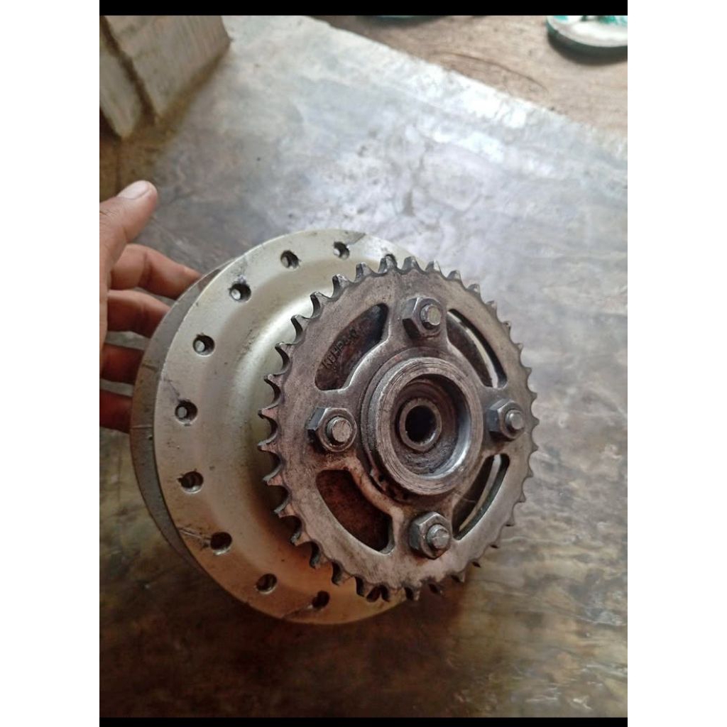 tromol belakang gl max Megapro original copotan, bos belakang gl max Megapro original copotan