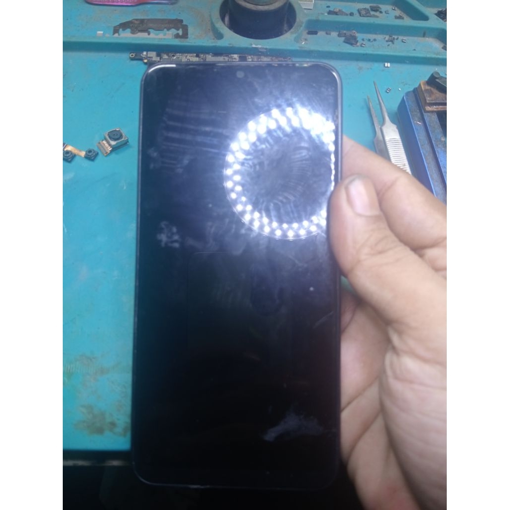 lcd Advan g5 plus frame minus setengah tidak bisa di sentuh