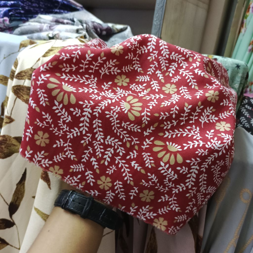 kain bahan wolfis premium motif bunga kecil - kain wollpeach tebat yaman - kain wolpis tebaru - kain