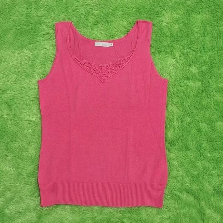 U2 Tanktop Kaos Inner Wanita Rajut Bahan Katun Original Size M Warna Pink