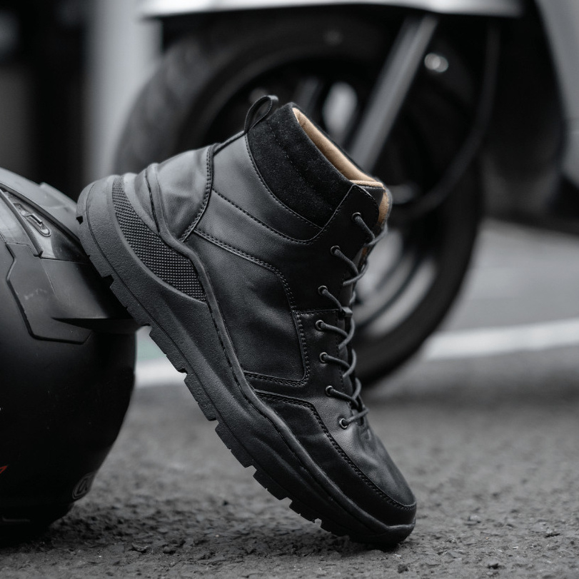 Hardy Black | Sepatu Boots Kulit Casual Pria Merek Otiv