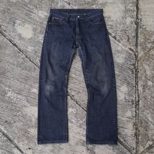 TOKO ENCE - Jeans selvedge uniqlo s002 reguler slim straight | black indigo | selvedge redline