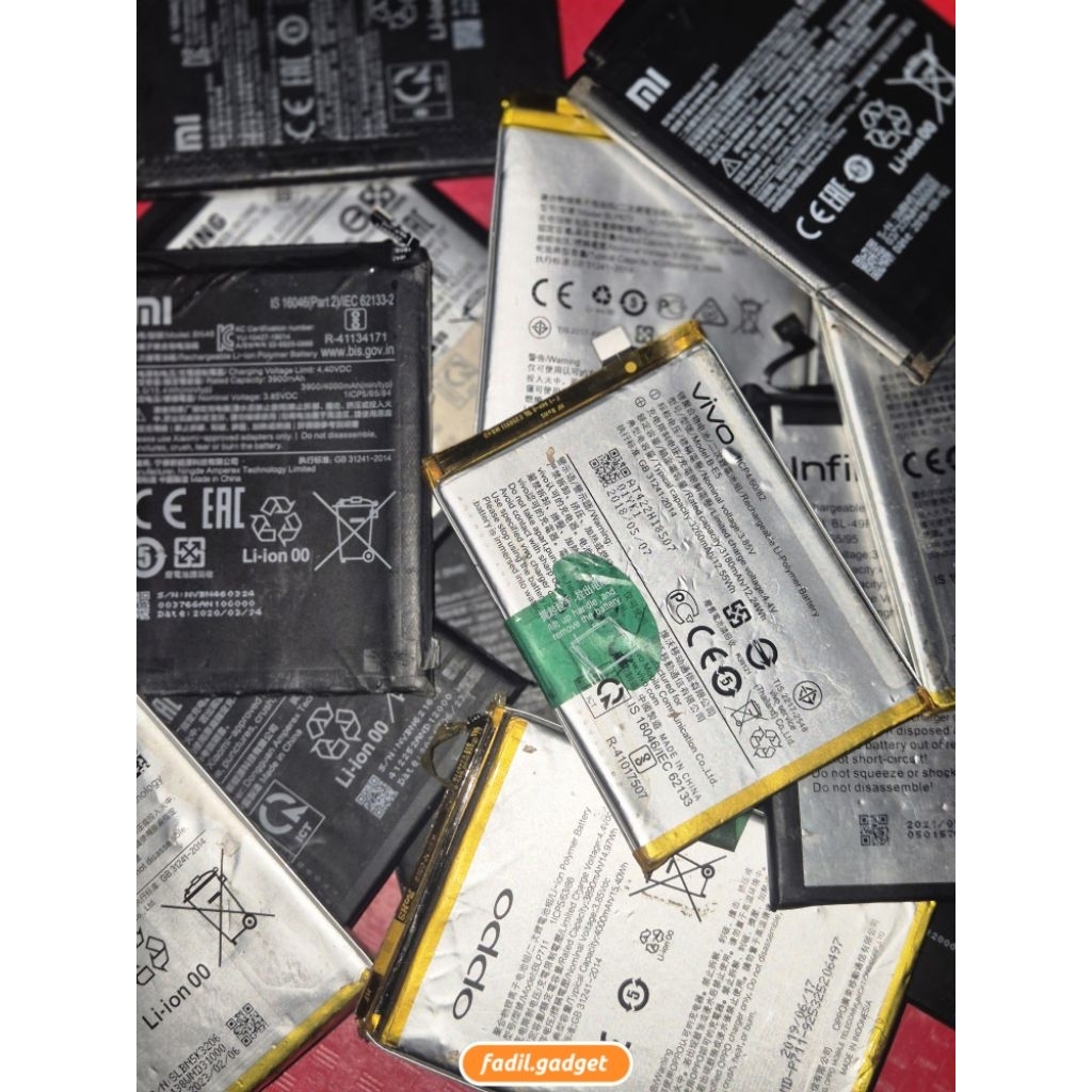 BATREI HP ANDROID BEKAS  1 KG BUAT BAHAN LEBURAN