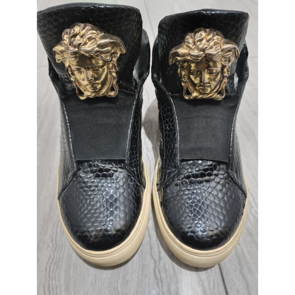 Sepatu Second Slip on Versace Snake Skin Size 41 Made In Italy