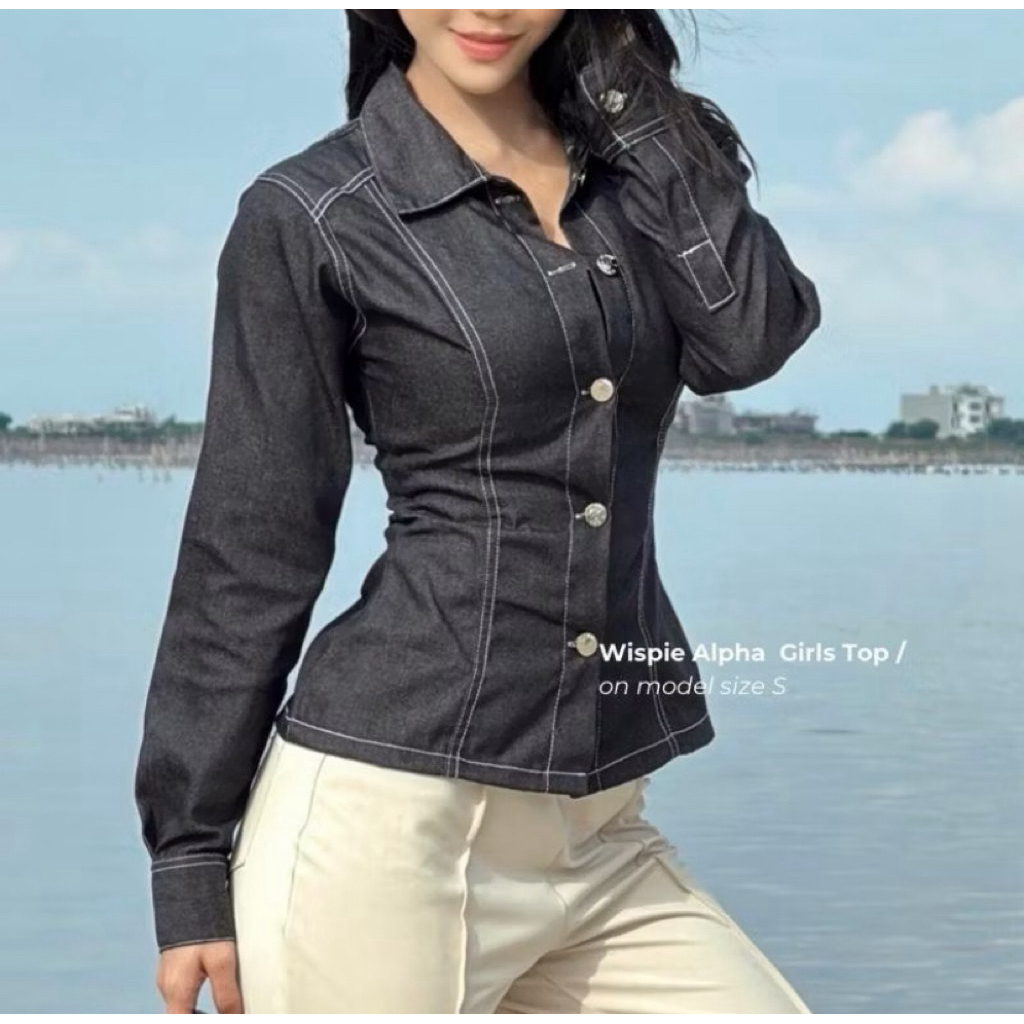 WISPIE Alpha Girl Top Kemeja Fitted (Hitam S)
