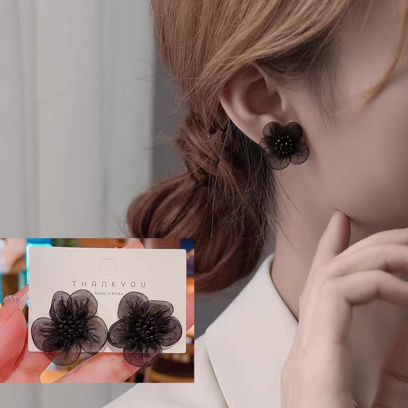Anting Bunga Hitam Anting Stud Bunga Earrings AT309