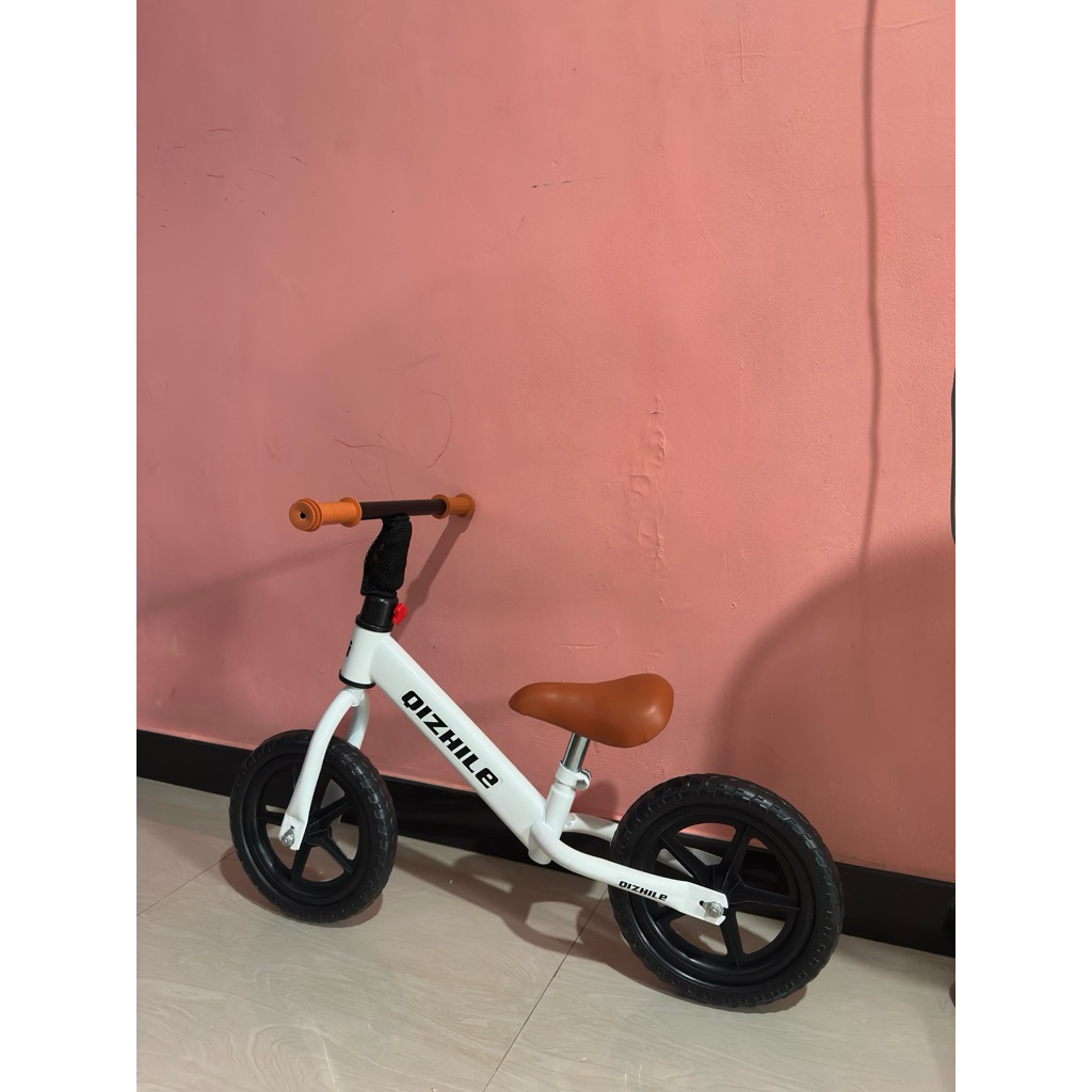 Preloved Mmflight Sepeda Anak 2 Tahun Balance Bike Sepeda Keseimbangan Anak Push Bike