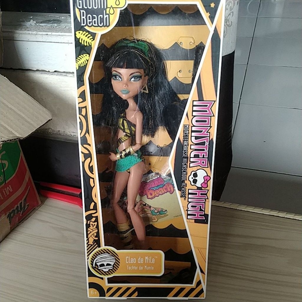 monster high gloom beach Cleo de nile